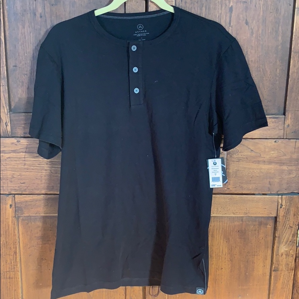 Men’s button up t shirt. Brand new